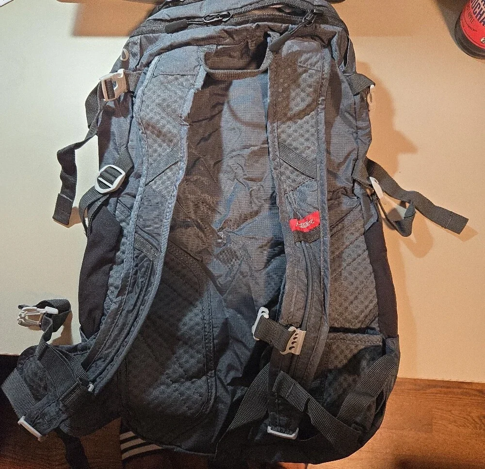 Matador Beast 28L Technical Packable Hiking Backpack — Charcoal Gray